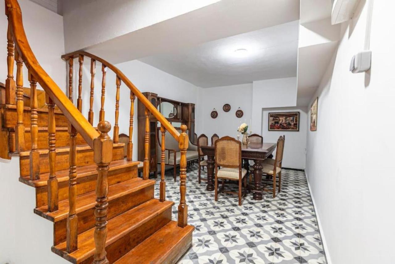 Historical 4-Br Home Steps From Besiktas Stadium & Bosphorus Views - Prime Nisantasi Location! Istanbul Exterior foto